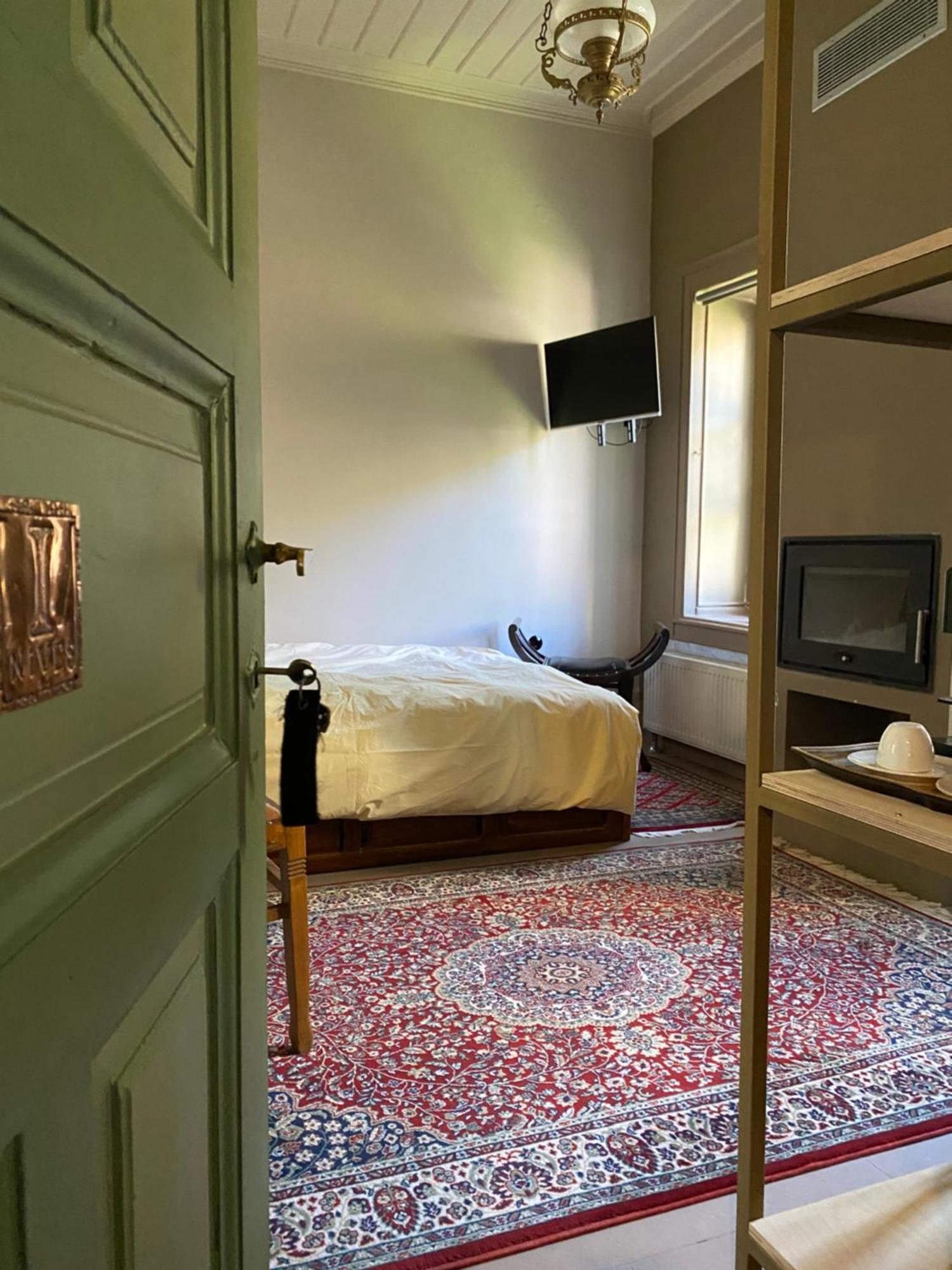 Hotel Nives à Nimfaíon Extérieur photo